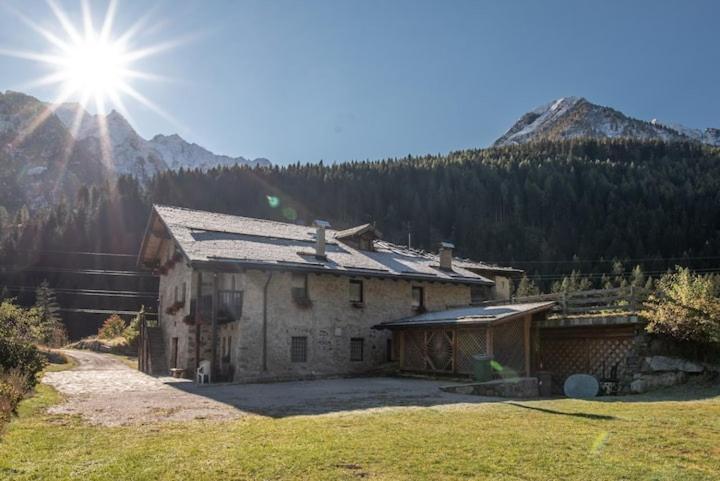 Willa Chalet Rustico Bertolini Per Gruppi! Vermiglio Zewnętrze zdjęcie